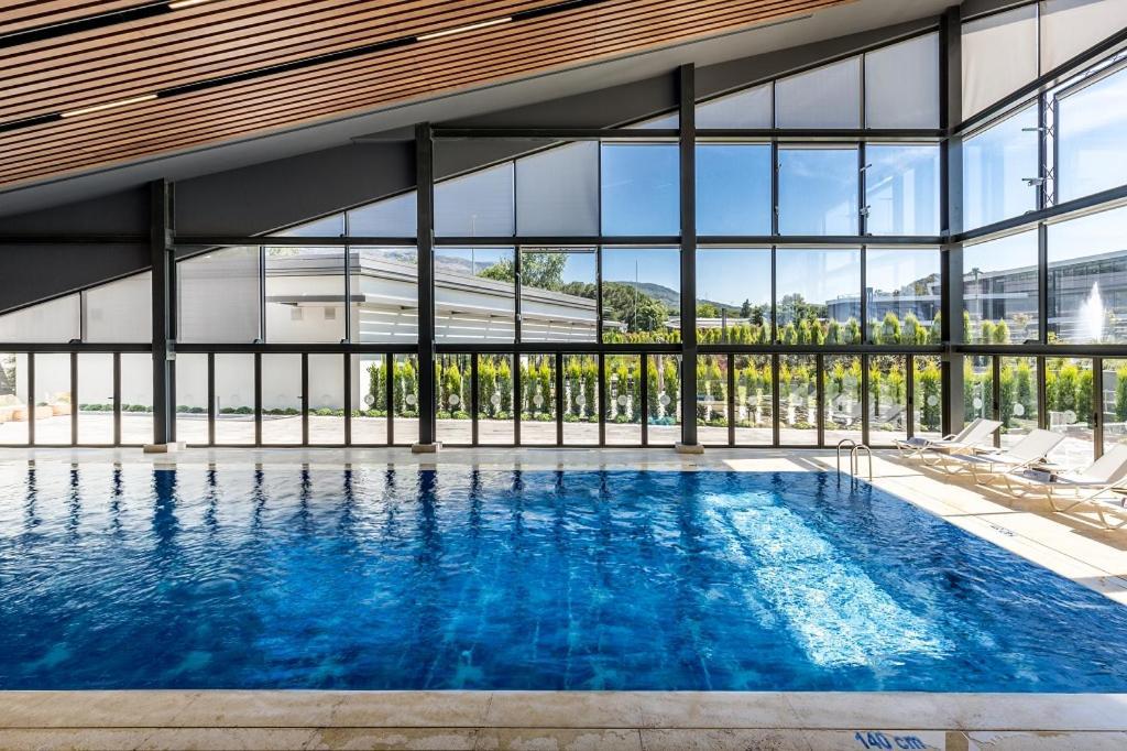 מניסה The Fortyfive Business Hotel & Spa מראה חיצוני תמונה