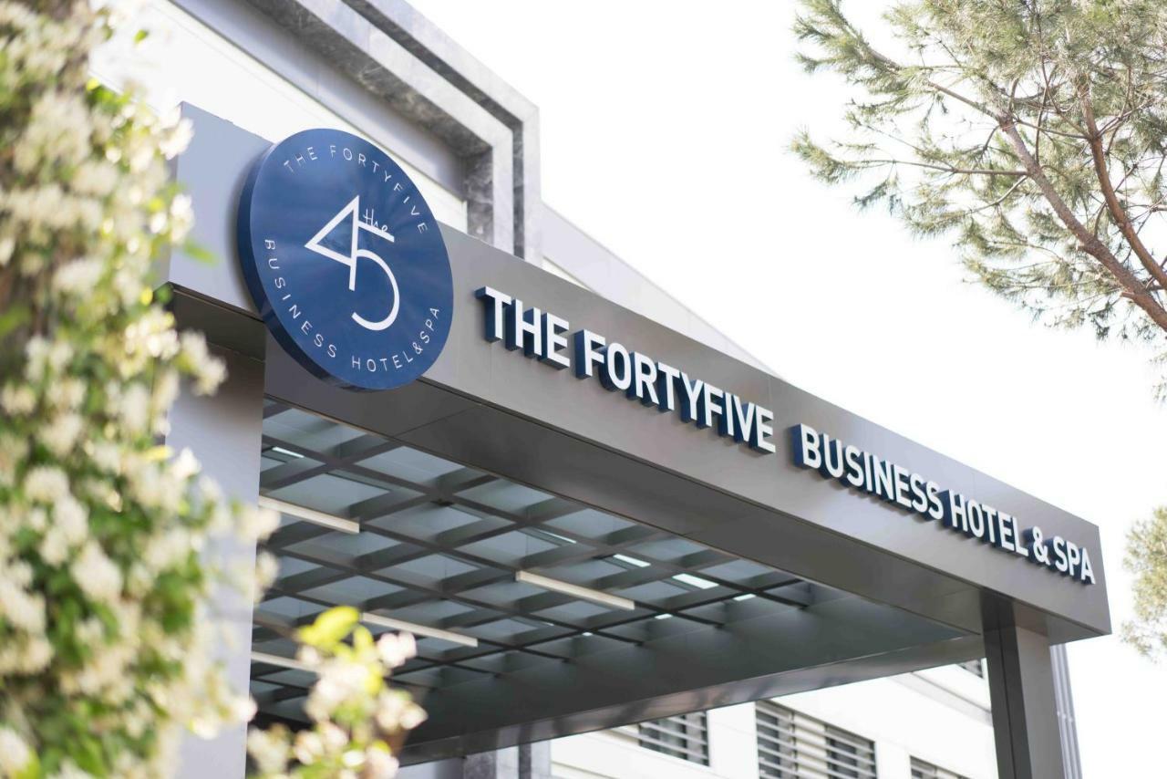 מניסה The Fortyfive Business Hotel & Spa מראה חיצוני תמונה